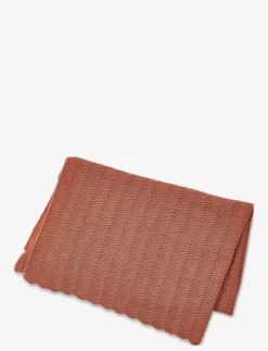Baby blanket, fish bone knit, rouge - Snuttefiltar|Smallstuff New