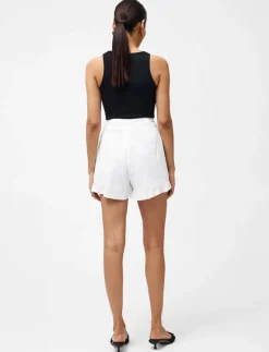 French Connection BARNET COTTON SHORTS - Casual shorts LINEN WHITE