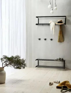 Essem Design Classic hatthylla - Krokar & hängare BLACK TEXTURED New