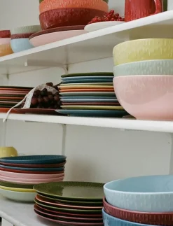 Aida Confetti saladbowl w/relief 1 pcs . giftbox - Skålar & Fat LEMON