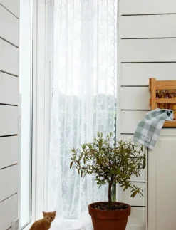 Noble House CURTAIN SIGRID LACE - Gardinlängd OFFWHITE Online