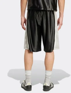 adidas Originals CUTLINE SHORT - Casual shorts BLACK Sale