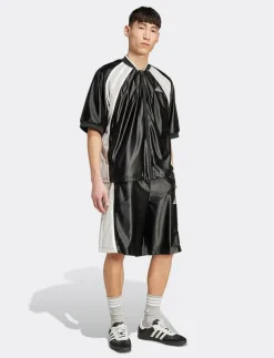 adidas Originals CUTLINE SHORT - Casual shorts BLACK Sale