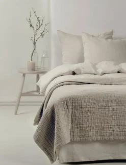 Himla Denise Bedspread - Filtar & Plädar GREIGE Online