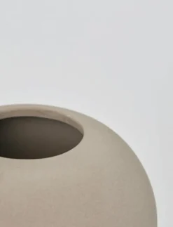 Kristina Dam Studio Dome Vase Medium - Vaser TERRACOTTA Best