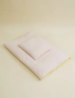 Copenhagen Colors FUTURE BABY BED LINEN - Påslakanset SOFT PINK/LT. YELLOW CORE Clearance