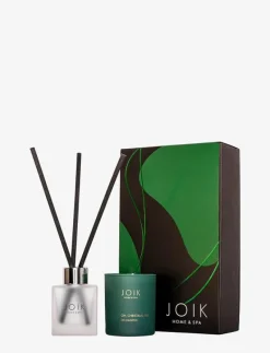 JOIK Home & Spa gift box: Oh, Christmas Tree - Doftljus NO COLOR Best