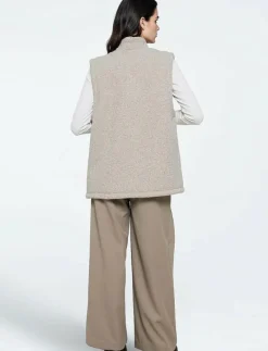 Kittah gilet 4331 - Stickade västar|Moves New