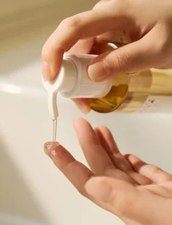 Madagascar Centella Light Cleansing Oil - Rengöringsolja|SKIN1004 Sale