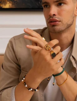 Men's Gold Signet Ring with Onyx - Ringar|Nialaya Sale