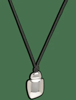 Metal pendant necklace - Halsband med hänge|Mango Online