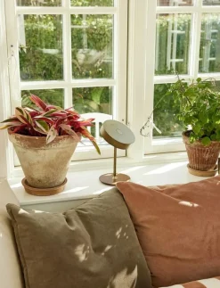 On the Move - Bordslampor|Halo Design Clearance