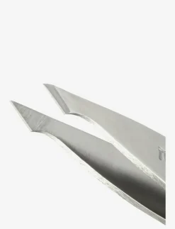 Pointed Slant Tweezer - Ansikte|Tweezerman Online