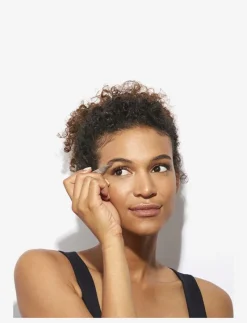 Pointed Slant Tweezer - Ansikte|Tweezerman Online