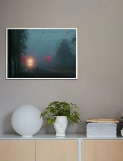 Democratic Gallery Poster Train Tracks - Fotokonst BLUE