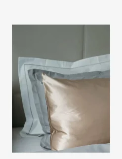 By Barb Pure silk pillow case - Örngott BEIGE Sale