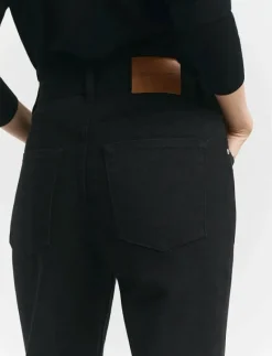 SLIM FLARE STRETCH JEANS - Utsvängda jeans|GANT Hot