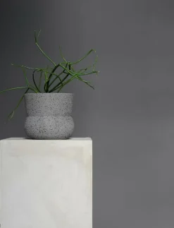 Mette Ditmer STONE flowerpot - Krukor GREY Hot