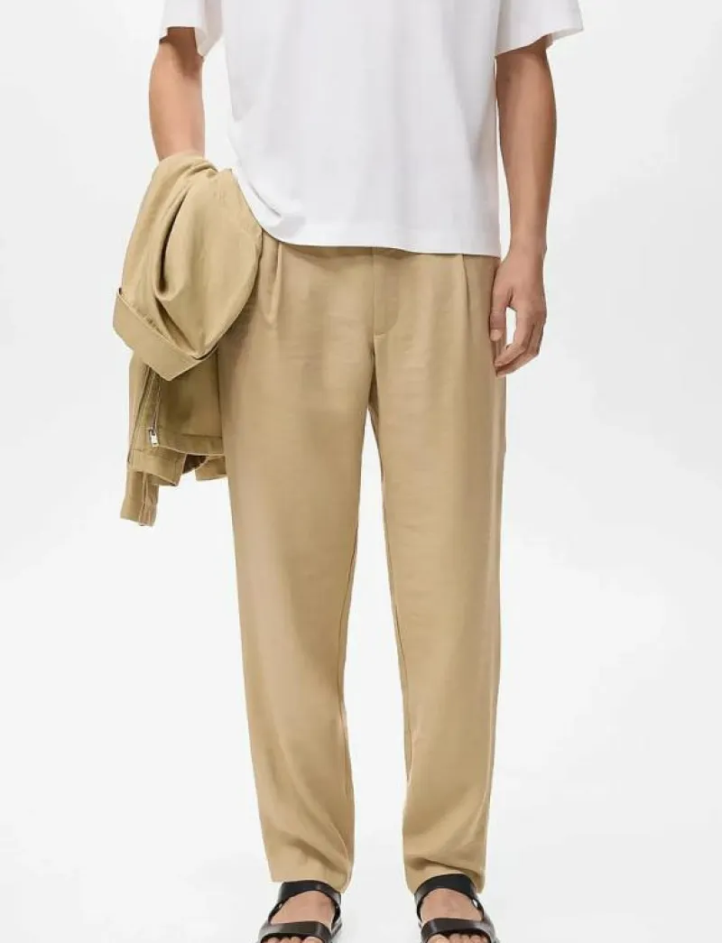 Mango Straight-fit pleated trousers - Casual byxor LIGHT BEIGE