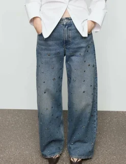 Straight-leg jeans with eyelets - Straight jeans|Mango Clearance