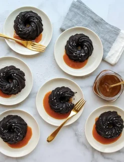 Nordic Ware Swirl Bundtlette Pan - Bakformar GOLD New