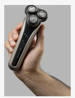 XR1770 X7 Limitless Rotary Shaver - Rakning|Remington Hot